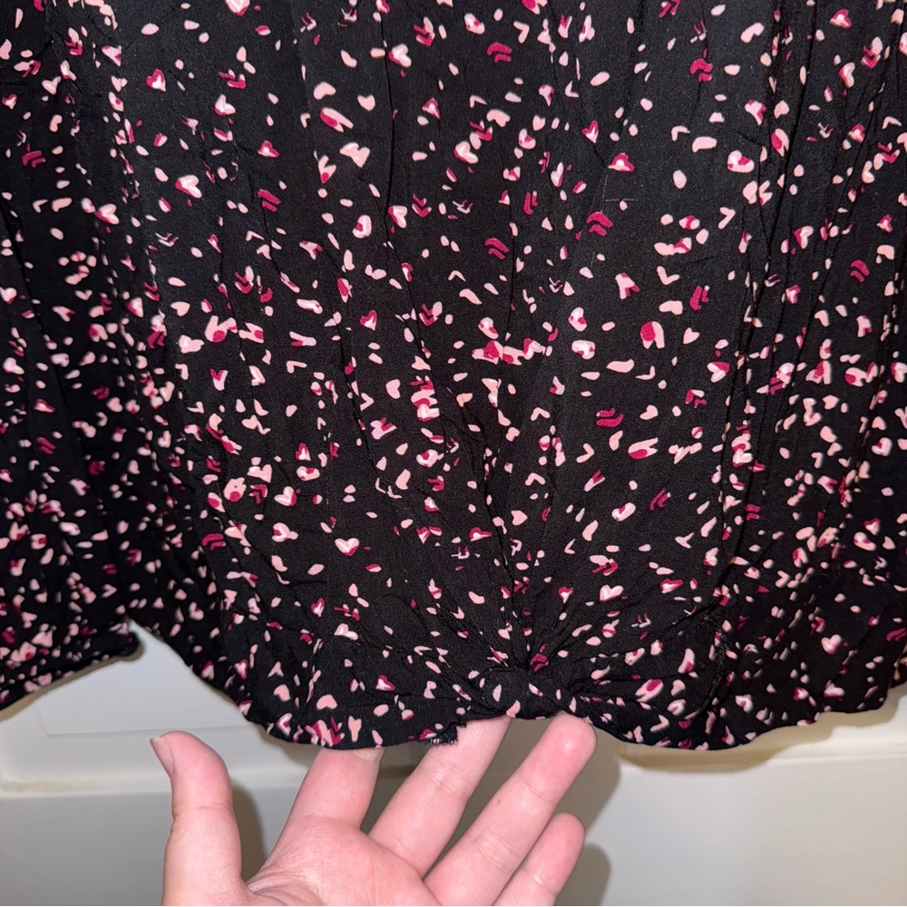 Torrid Black Multicolor Pattern Challis Twist Fro… - image 3